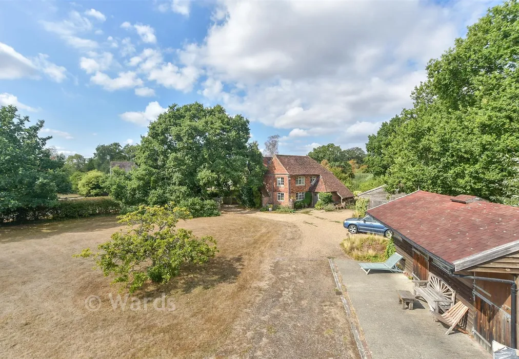 External Lifestyle Photograph - Waterman Quarters, Headcorn, Ashford, Kent - Wards of Kent
