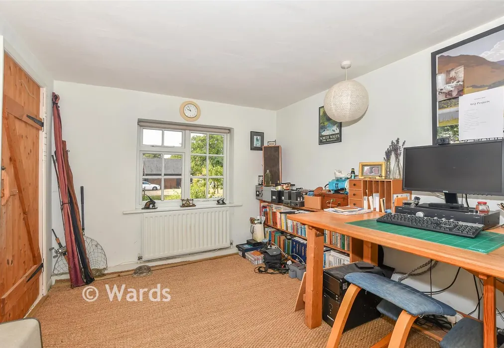 Bedroom 3 - Waterman Quarters, Headcorn, Ashford, Kent - Wards of Kent