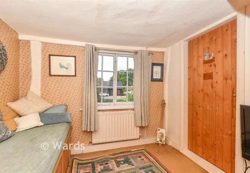 Bedroom 4 - Waterman Quarters, Headcorn, Ashford, Kent - Wards of Kent