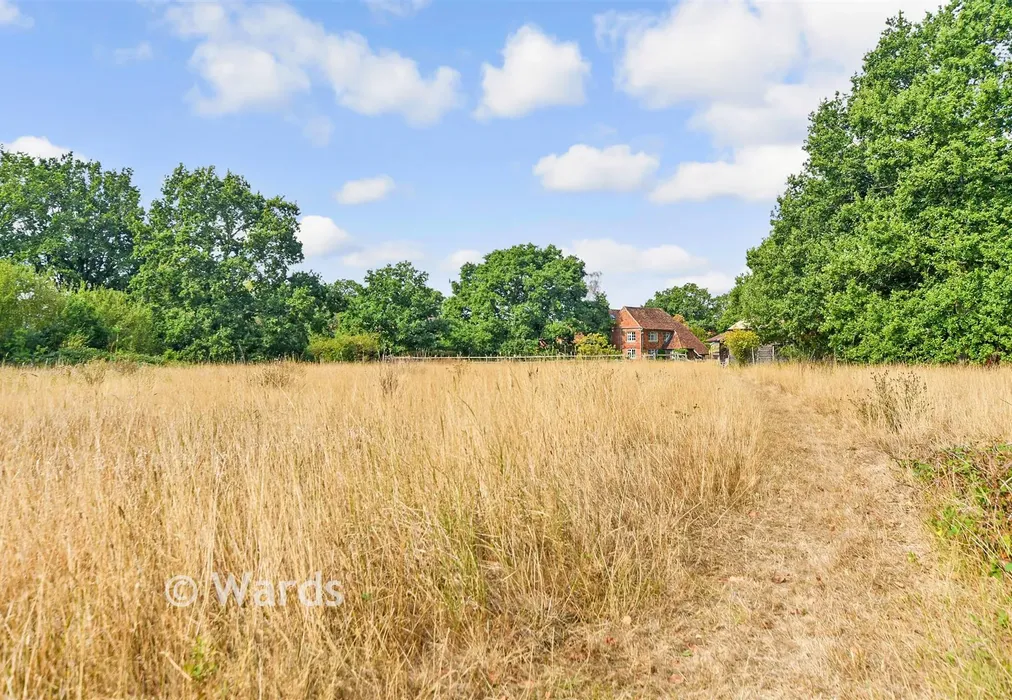 External Lifestyle Photograph - Waterman Quarters, Headcorn, Ashford, Kent - Wards of Kent
