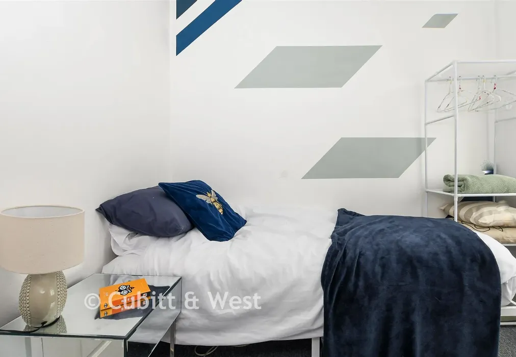 Bedroom 2 - Lindley Road, Godstone, Surrey - Wards of Kent