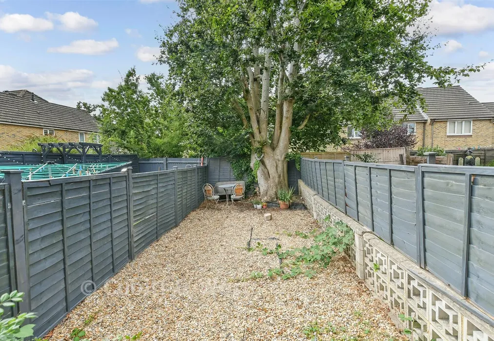 Rear Garden - Lindley Road, Godstone, Surrey - Wards of Kent