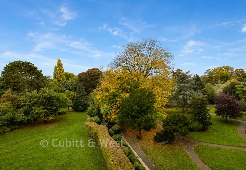 Surrounding Area - Grove House, The Green, Carshalton, Surrey - Wards of Kent
