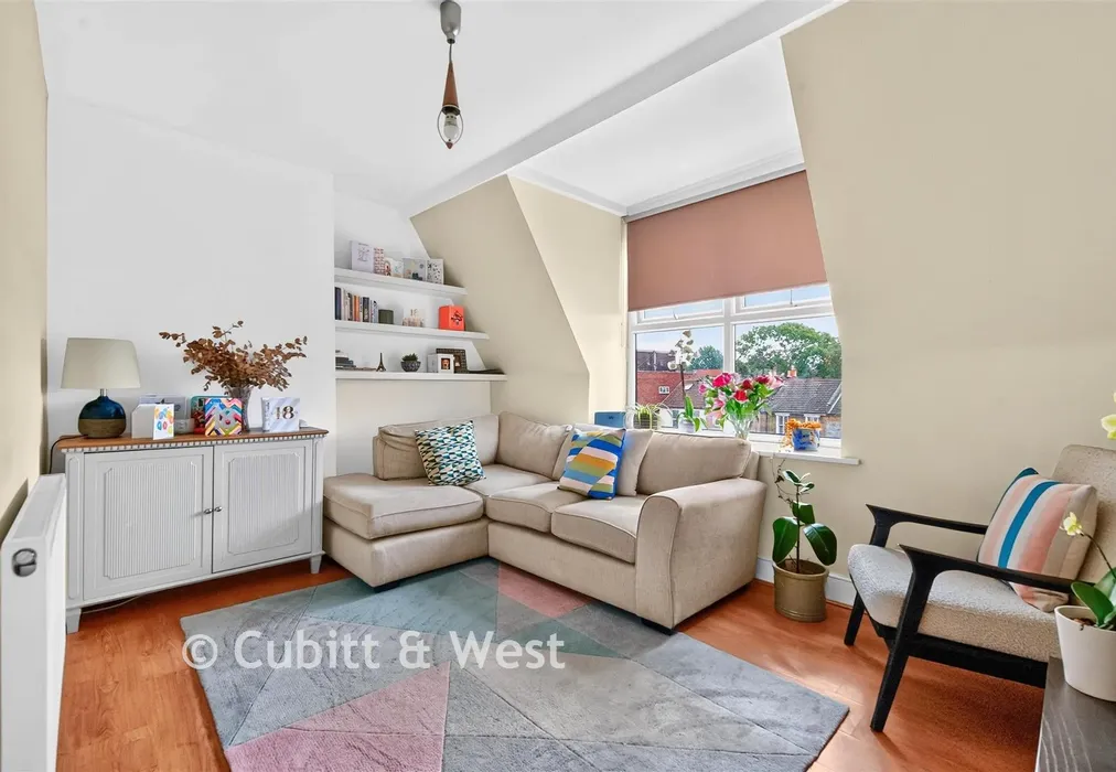 Lounge - Enmore Road, London - Wards of Kent