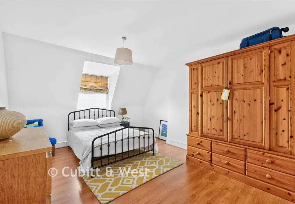 Bedroom - Enmore Road, London - Wards of Kent