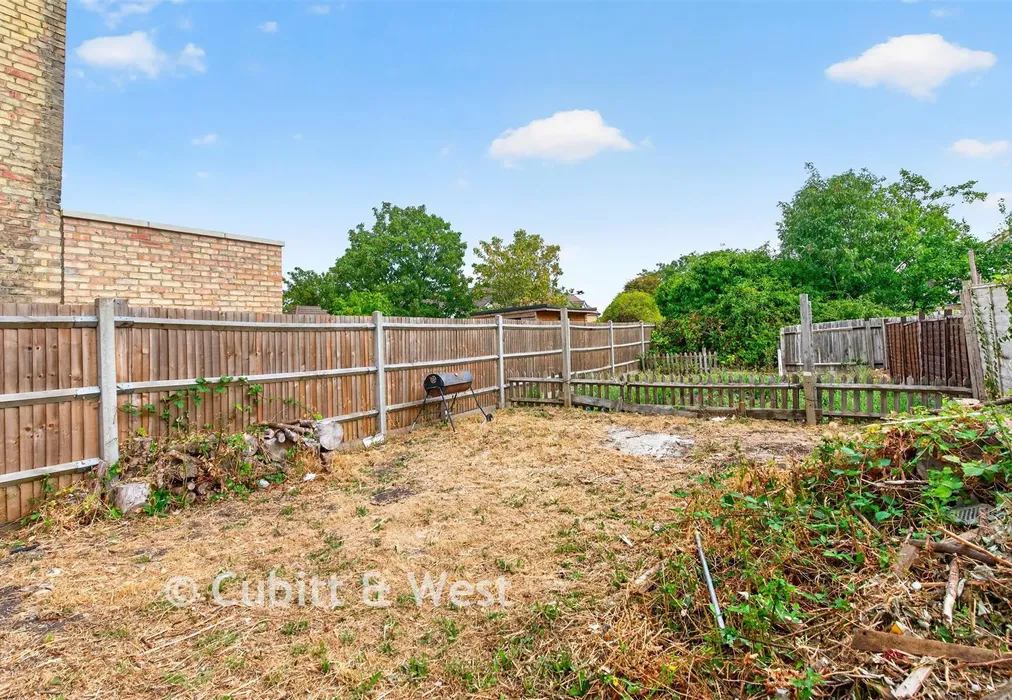Rear Garden - Enmore Road, London - Wards of Kent