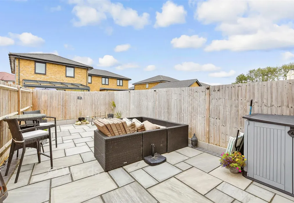 Rear Garden - Shakespeare Crescent, New Romney, Kent - Wards of Kent