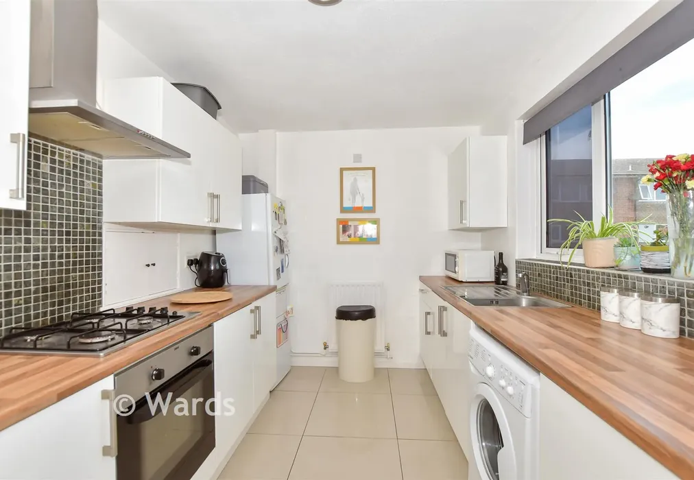 Kitchen. - Magdalen Court, Broadstairs, Kent - Wards of Kent