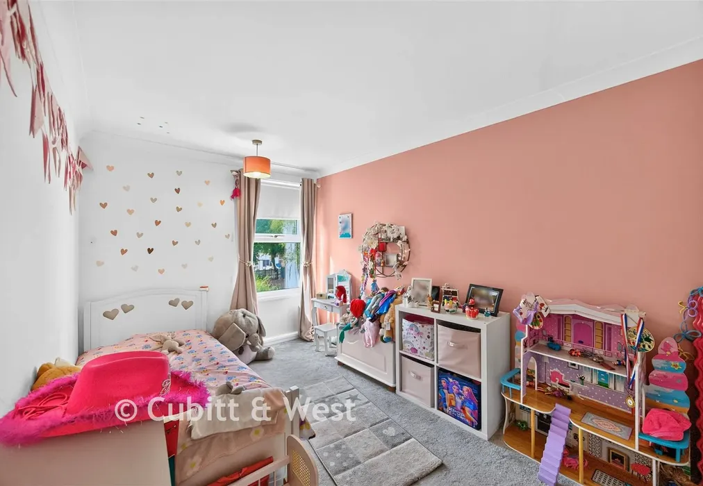 Bedroom 2 - Blackbird Close, Waterlooville, Hampshire - Wards of Kent