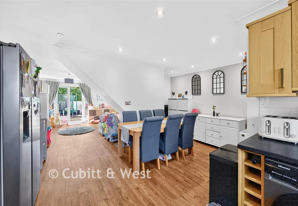 Kitchen/Diner - Blackbird Close, Waterlooville, Hampshire - Wards of Kent