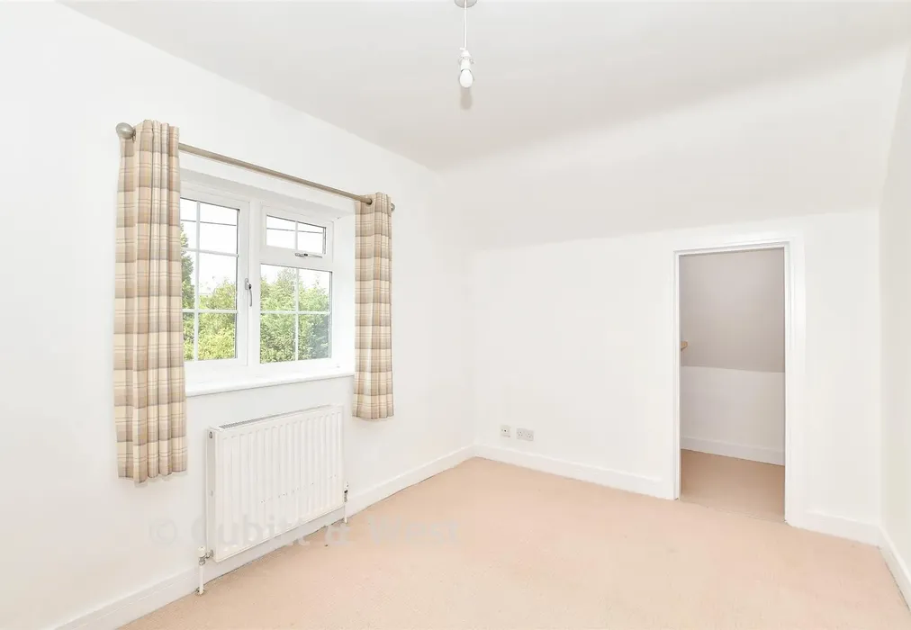 Bedroom 2 - College Road, Ardingly, West Sussex - Wards of Kent