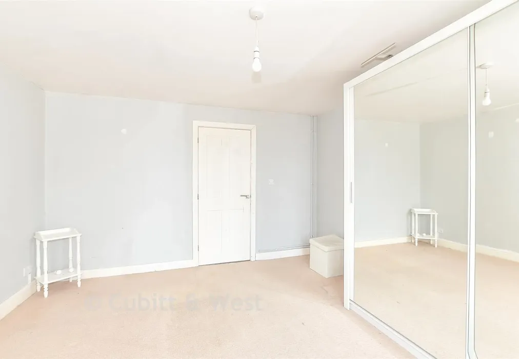 Family Room - College Road, Ardingly, West Sussex - Wards of Kent