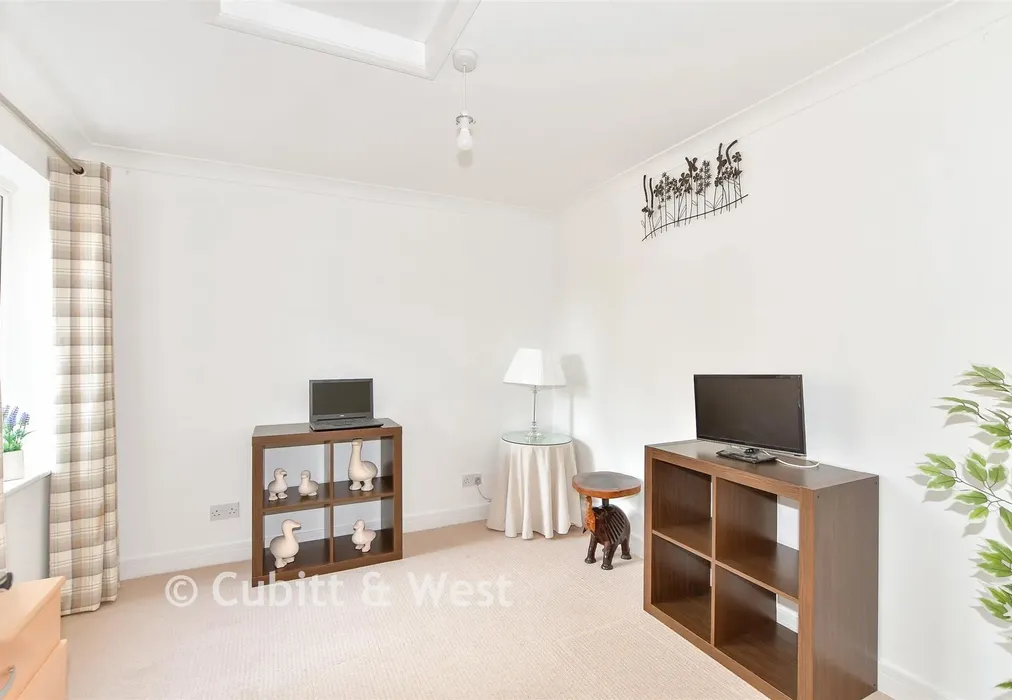 Bedroom 4/ Study - College Road, Ardingly, West Sussex - Wards of Kent