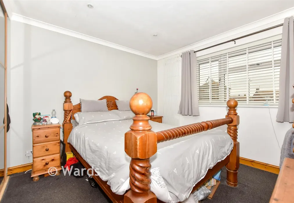 Bedroom 1 - Greenway, Lydd, Romney Marsh, Kent - Wards of Kent