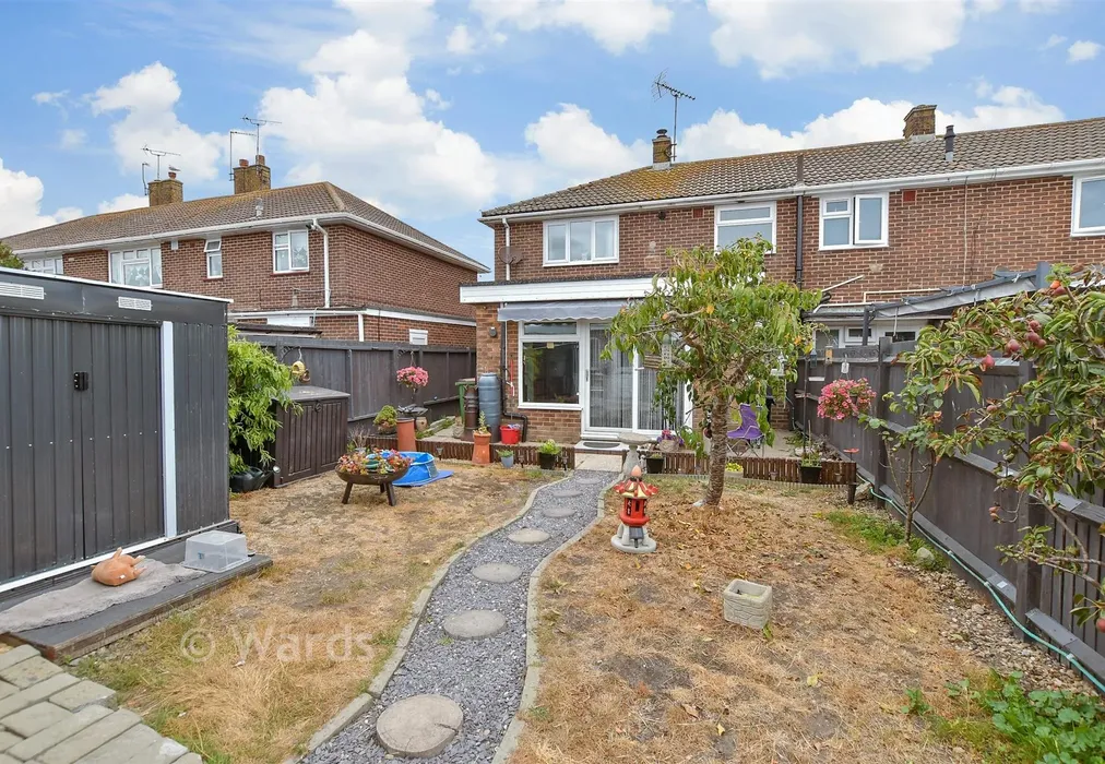 Rear Garden - Greenway, Lydd, Romney Marsh, Kent - Wards of Kent