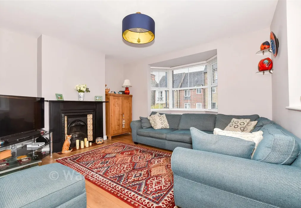 Lounge - Bower Lane, Maidstone, Kent - Wards of Kent