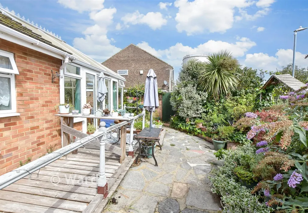 Rear Garden - Chestnut Drive, Broadstairs, Kent - Wards of Kent