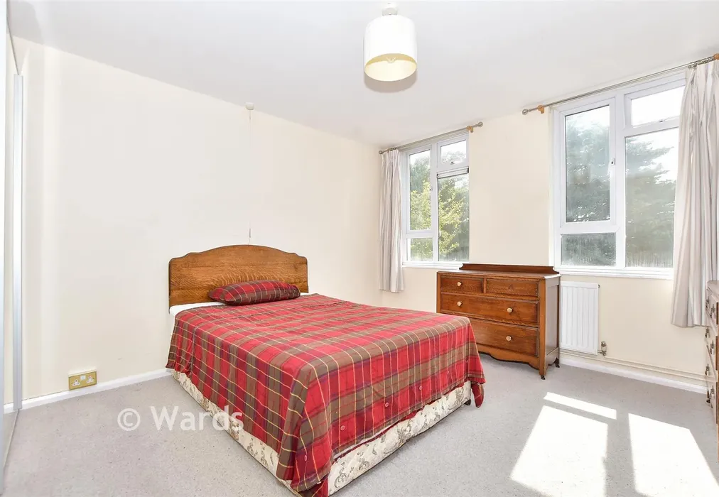 Bedroom - Victoria Street, Whitstable, Kent - Wards of Kent