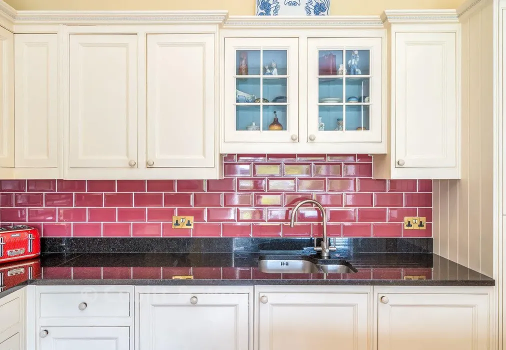 Kitchen - The Street, Walberton, Arundel, West Sussex - Wards of Kent