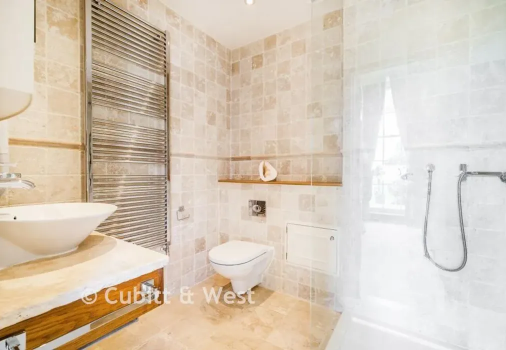 En Suite Shower Room - The Street, Walberton, Arundel, West Sussex - Wards of Kent