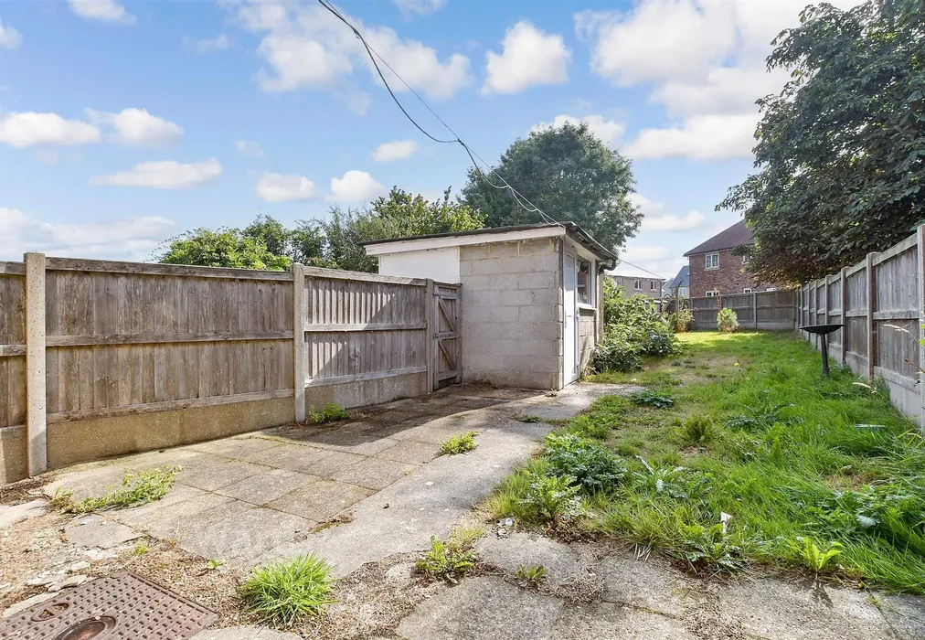 Rear Garden - Mayers Road, Walmer, Kent - Wards of Kent