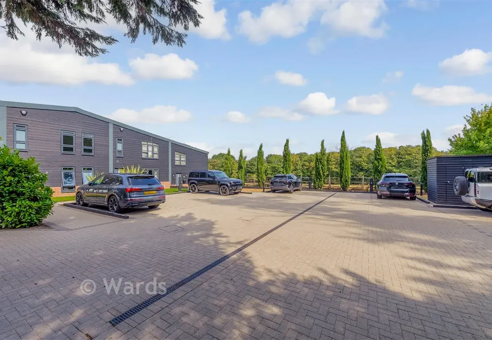 Driveway/Parking - Franks Lane, Horton Kirby, Dartford, Kent - Wards of Kent