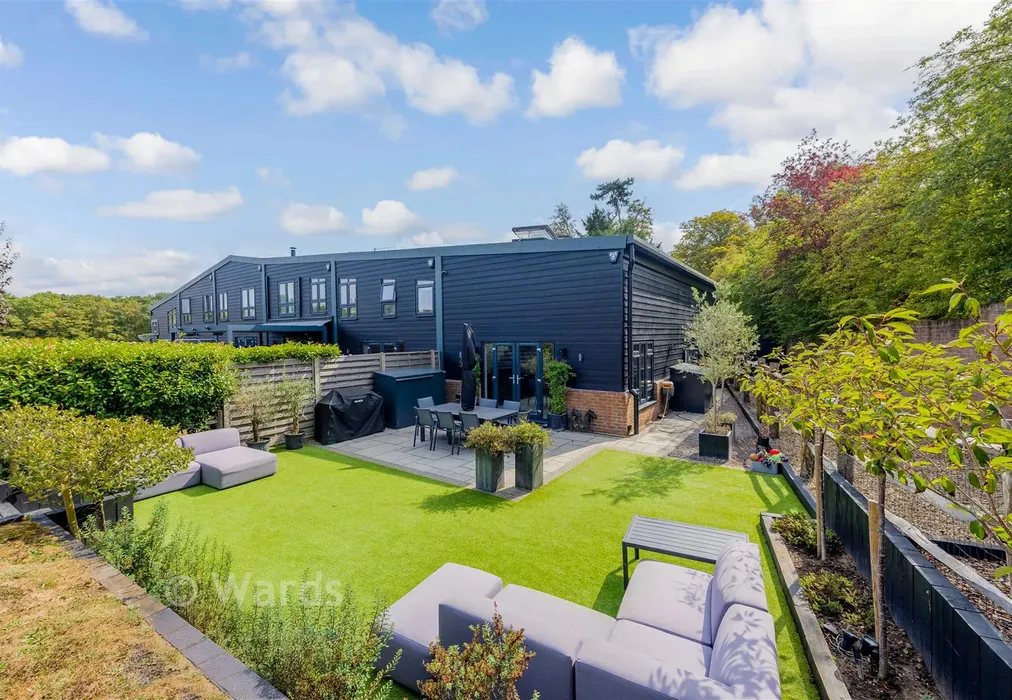 Rear Elevation - Franks Lane, Horton Kirby, Dartford, Kent - Wards of Kent