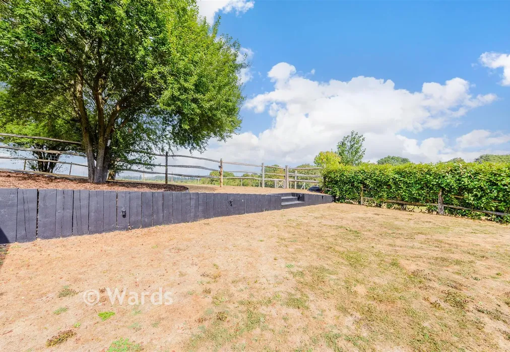 Rear Garden - Franks Lane, Horton Kirby, Dartford, Kent - Wards of Kent