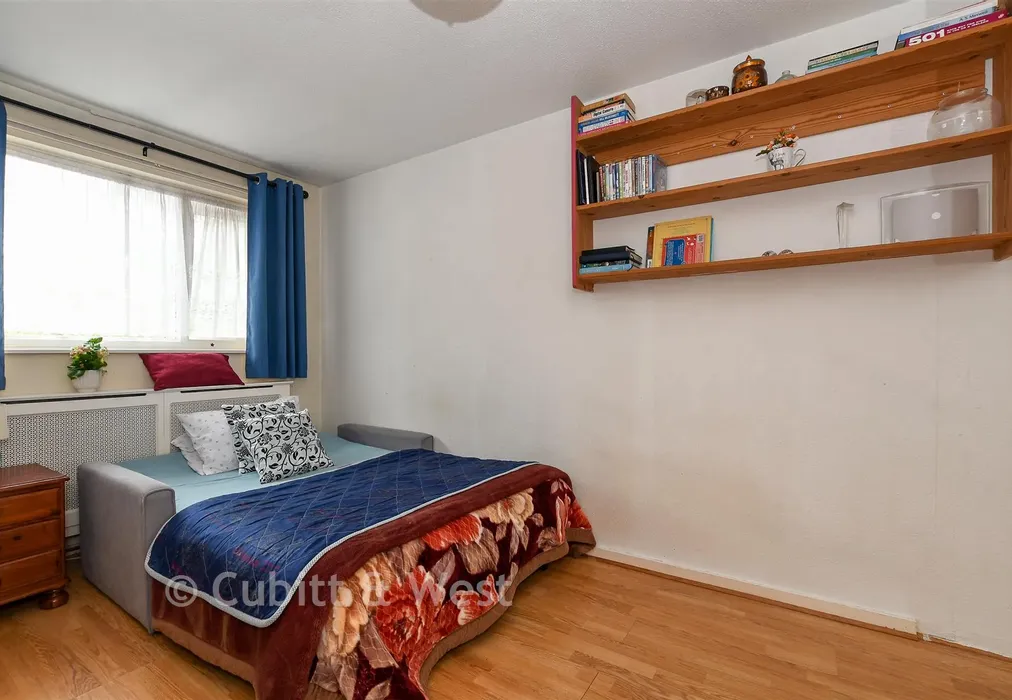 Bedroom 2 - Foxley Close, Redhill, Surrey - Wards of Kent