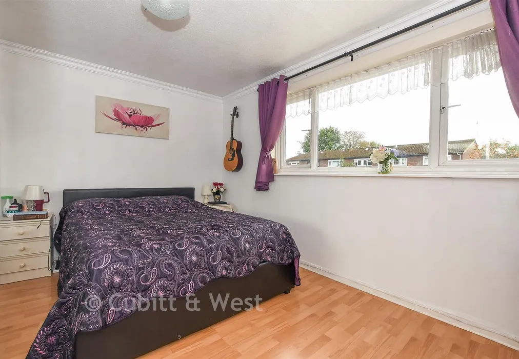 Bedroom 1 - Foxley Close, Redhill, Surrey - Wards of Kent