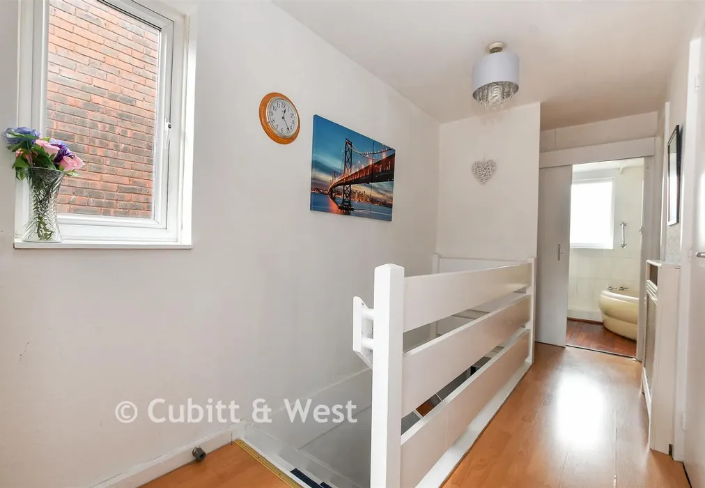 Landing - Foxley Close, Redhill, Surrey - Wards of Kent