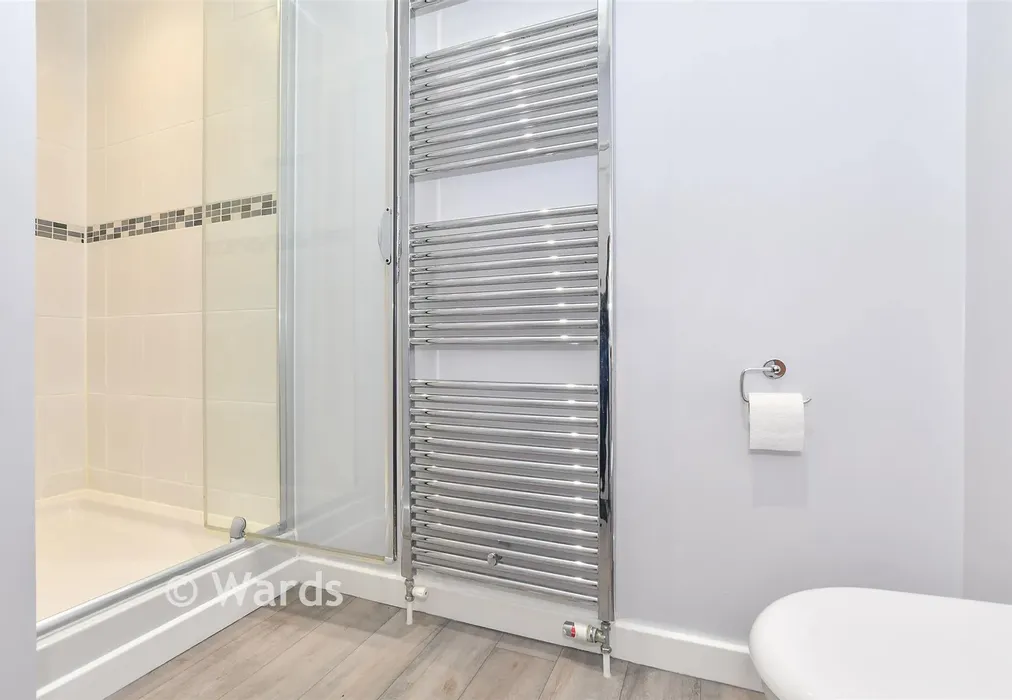 En-Suite Shower Room - High Street, Headcorn, Ashford, Kent - Wards of Kent