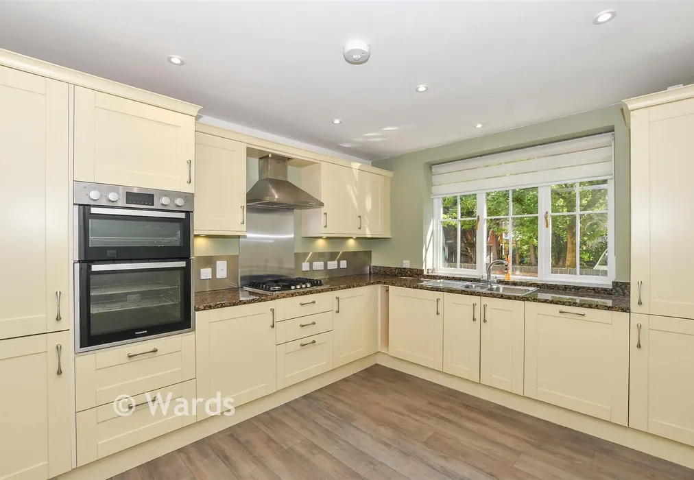 Kitchen - High Street, Headcorn, Ashford, Kent - Wards of Kent