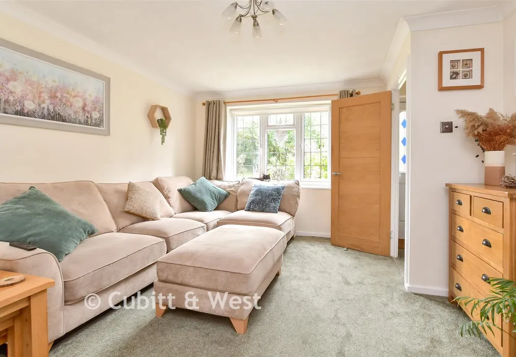 Lounge - Bridle Way, Telscombe Cliffs, East Sussex - Wards of Kent