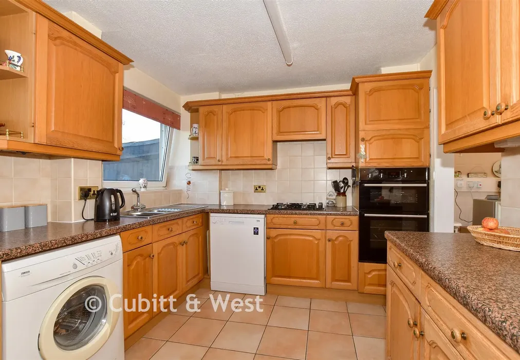 Kitchen - Barrington Road, Crawley, West Sussex - Wards of Kent