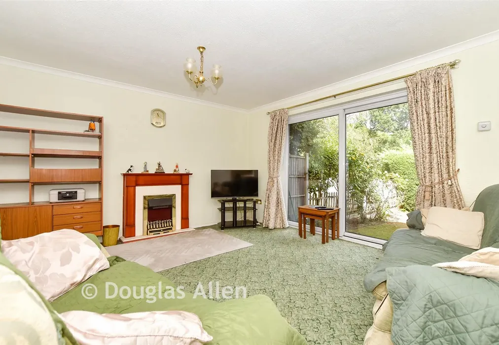 Lounge/Diner - River Road, Brentwood, Essex - Wards of Kent