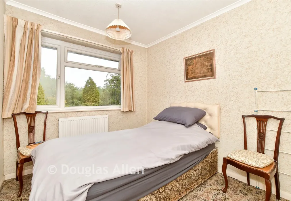 Bedroom 3 - River Road, Brentwood, Essex - Wards of Kent