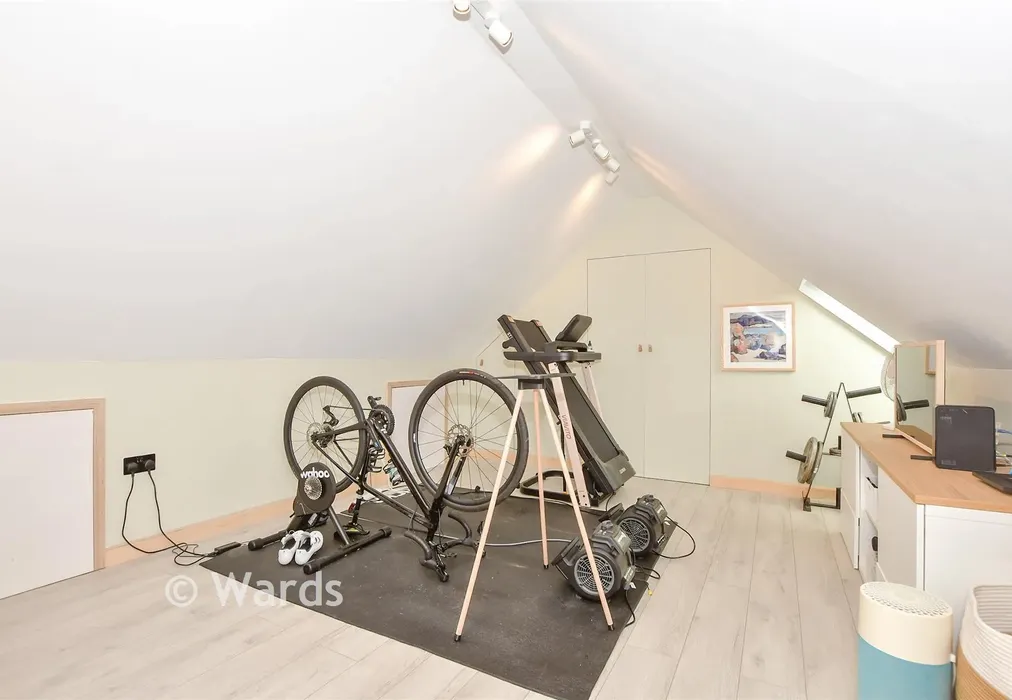 Mezzanine - Orchard Drive, Tonbridge, Kent - Wards of Kent