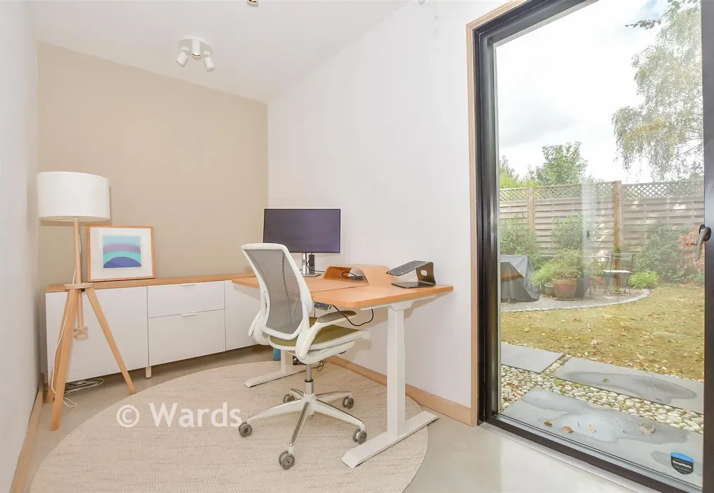 Bedroom 1 - Orchard Drive, Tonbridge, Kent - Wards of Kent