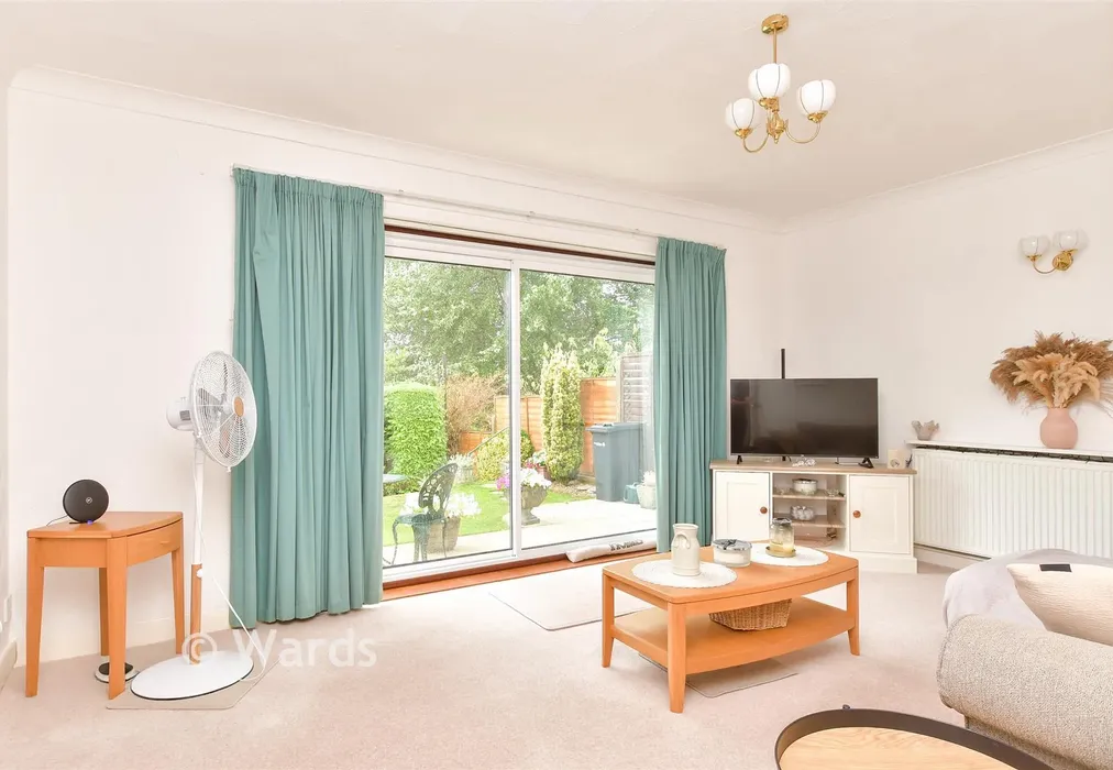 Lounge - Elmfield Close, Gravesend, Kent - Wards of Kent
