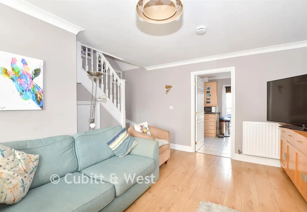 Lounge - Tanners Cross, Haywards Heath, West Sussex - Wards of Kent