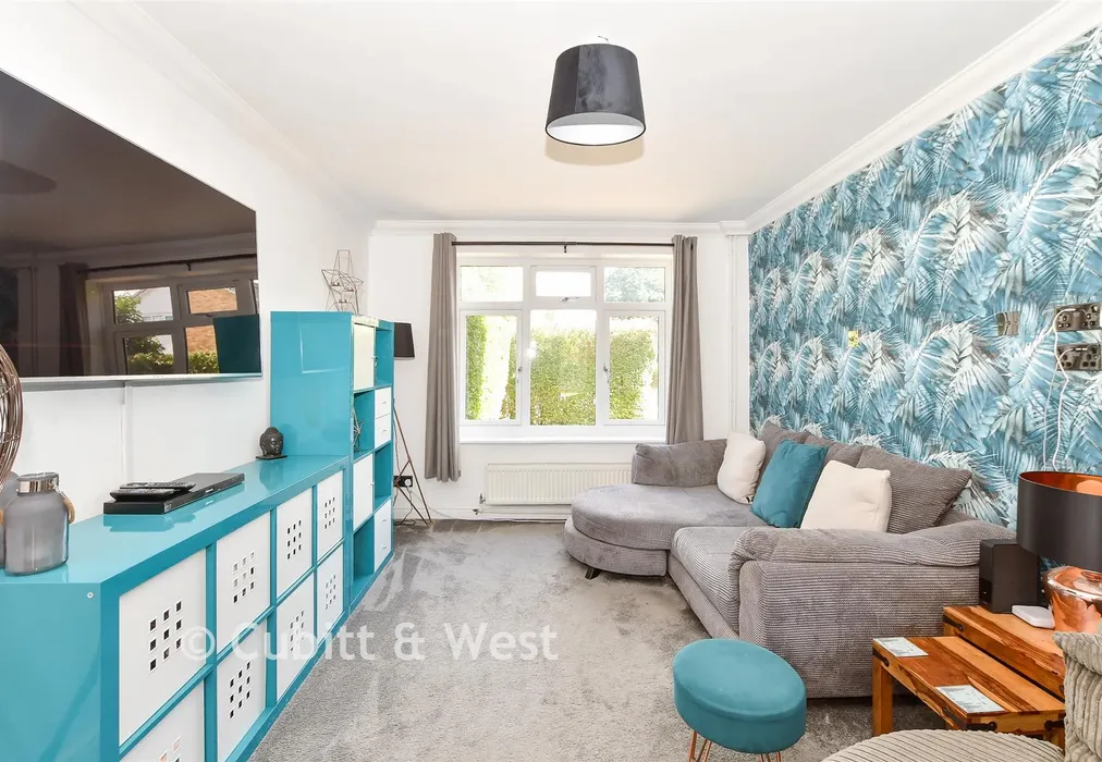 Lounge/Diner - Slinfold Walk, Crawley, West Sussex - Wards of Kent