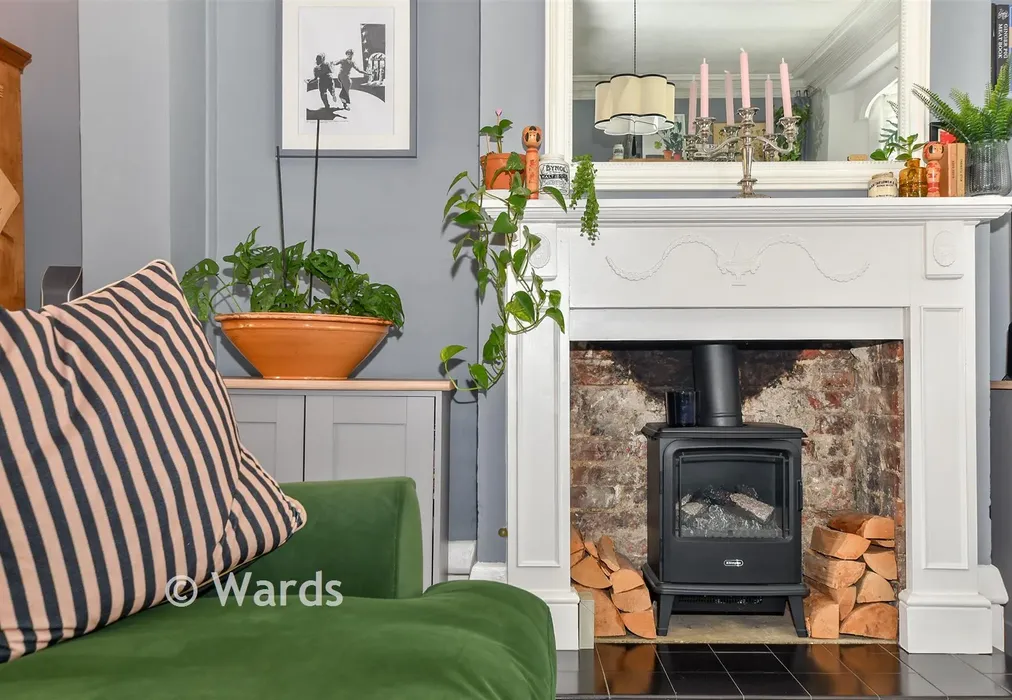 Internal Lifestyle Photograph - Hollington Place, Ashford, Kent - Wards of Kent