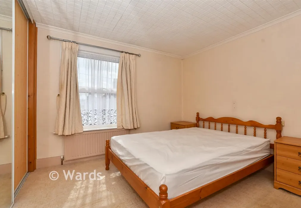 Bedroom 1 - Romney Road, Willesborough, Ashford, Kent - Wards of Kent