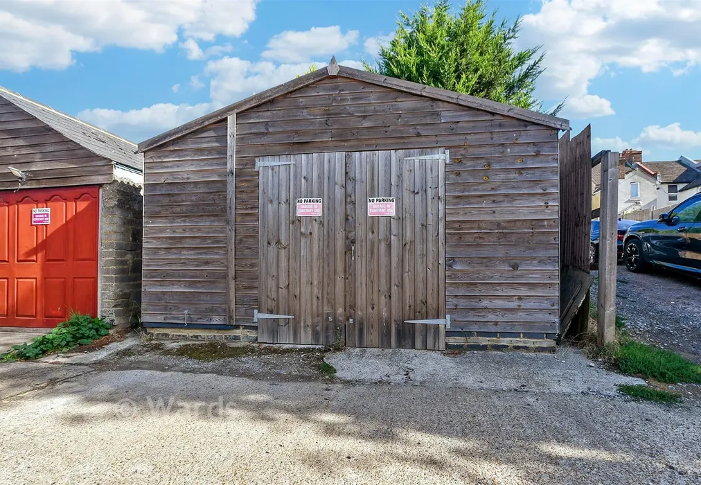 Garage - Godinton Road, Ashford, Kent - Wards of Kent