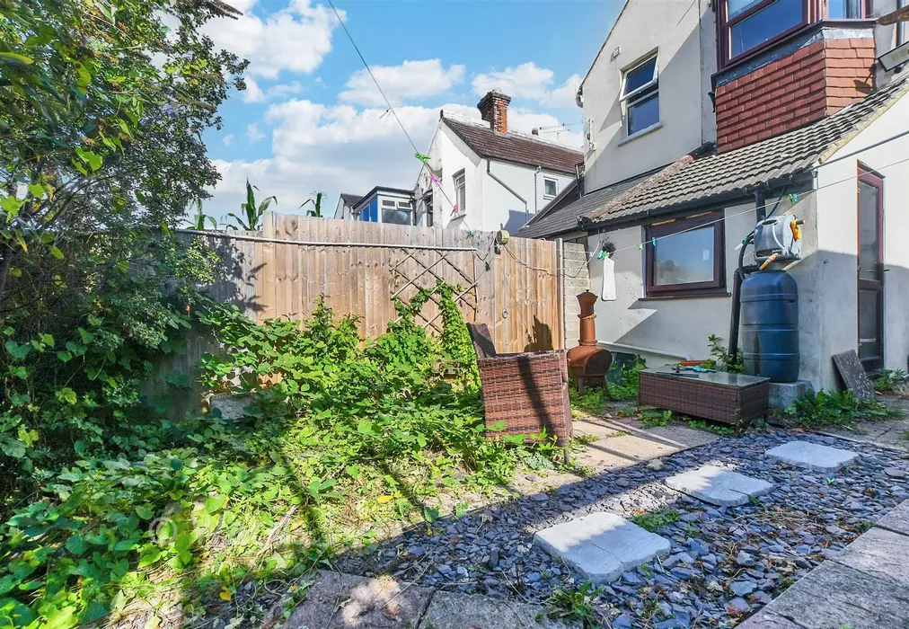 Rear Garden - Godinton Road, Ashford, Kent - Wards of Kent