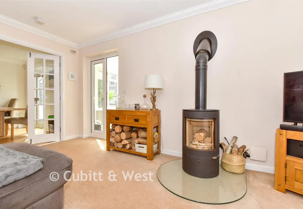 Internal Lifestyle Photograph - Watersmead Drive, Littlehampton, West Sussex - Wards of Kent