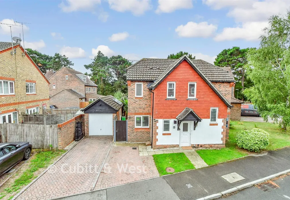 External Web 1 - Watersmead Drive, Littlehampton, West Sussex - Wards of Kent