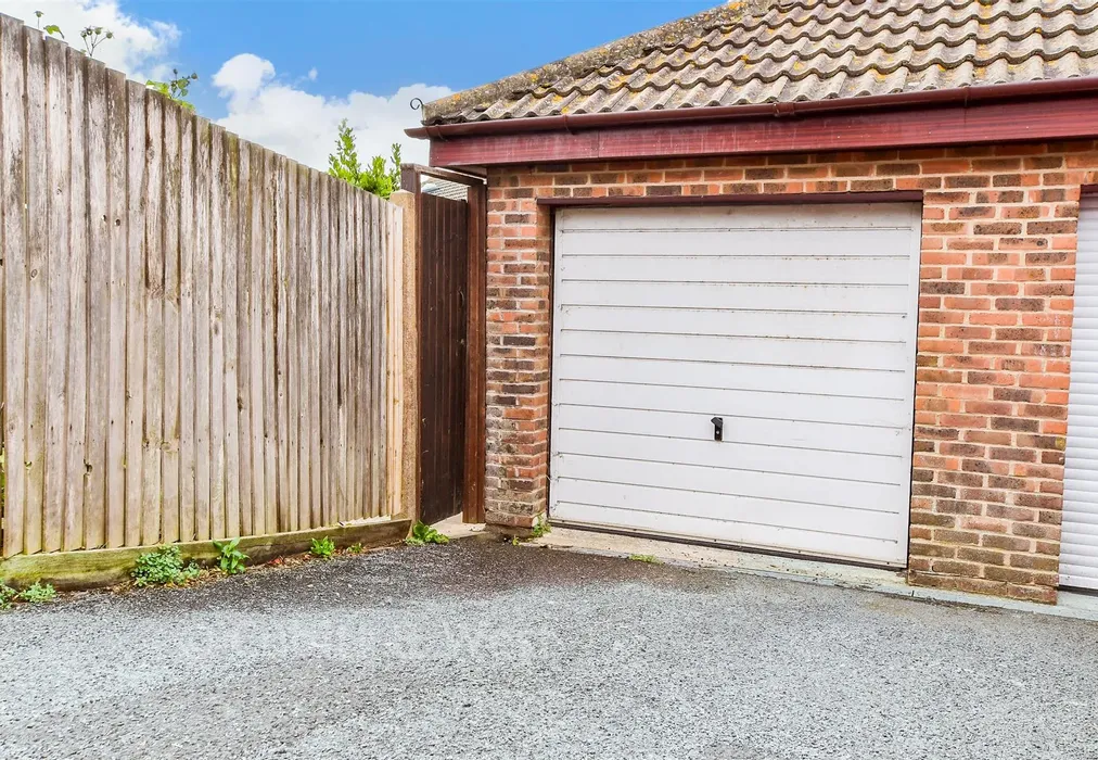 Garage - St. Aubyn's Mead, Rottingdean, East Sussex - Wards of Kent