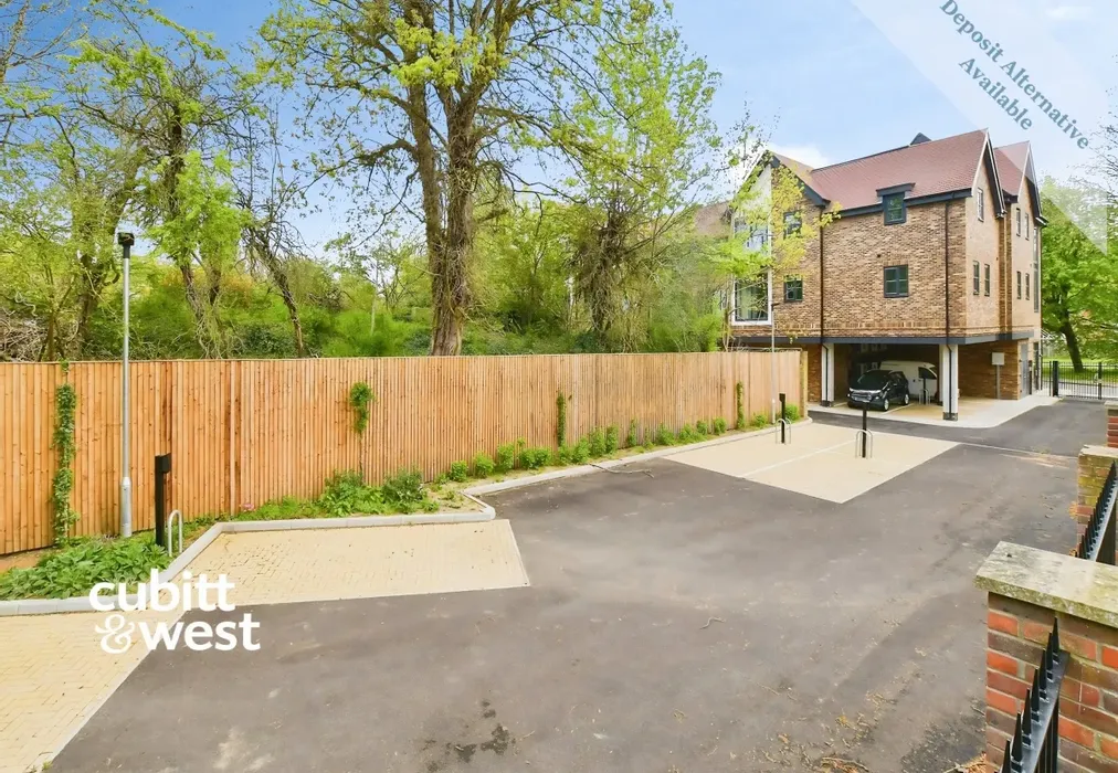 Parking - Outwood Lane Chipstead CR5 - Wards of Kent